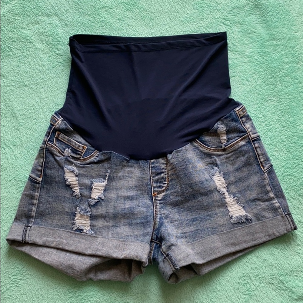 Maternity shorts.